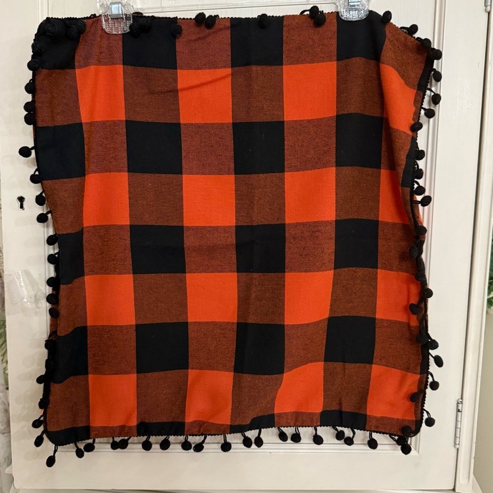 2-Pillow covers w/fringe black and orange plaid
19" X19" square